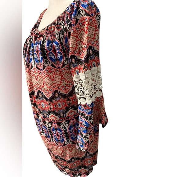 Womens Win Win colorful pinwheel sleeve tunic with lace on the sleeves Size L-XL - Picture 4 of 9